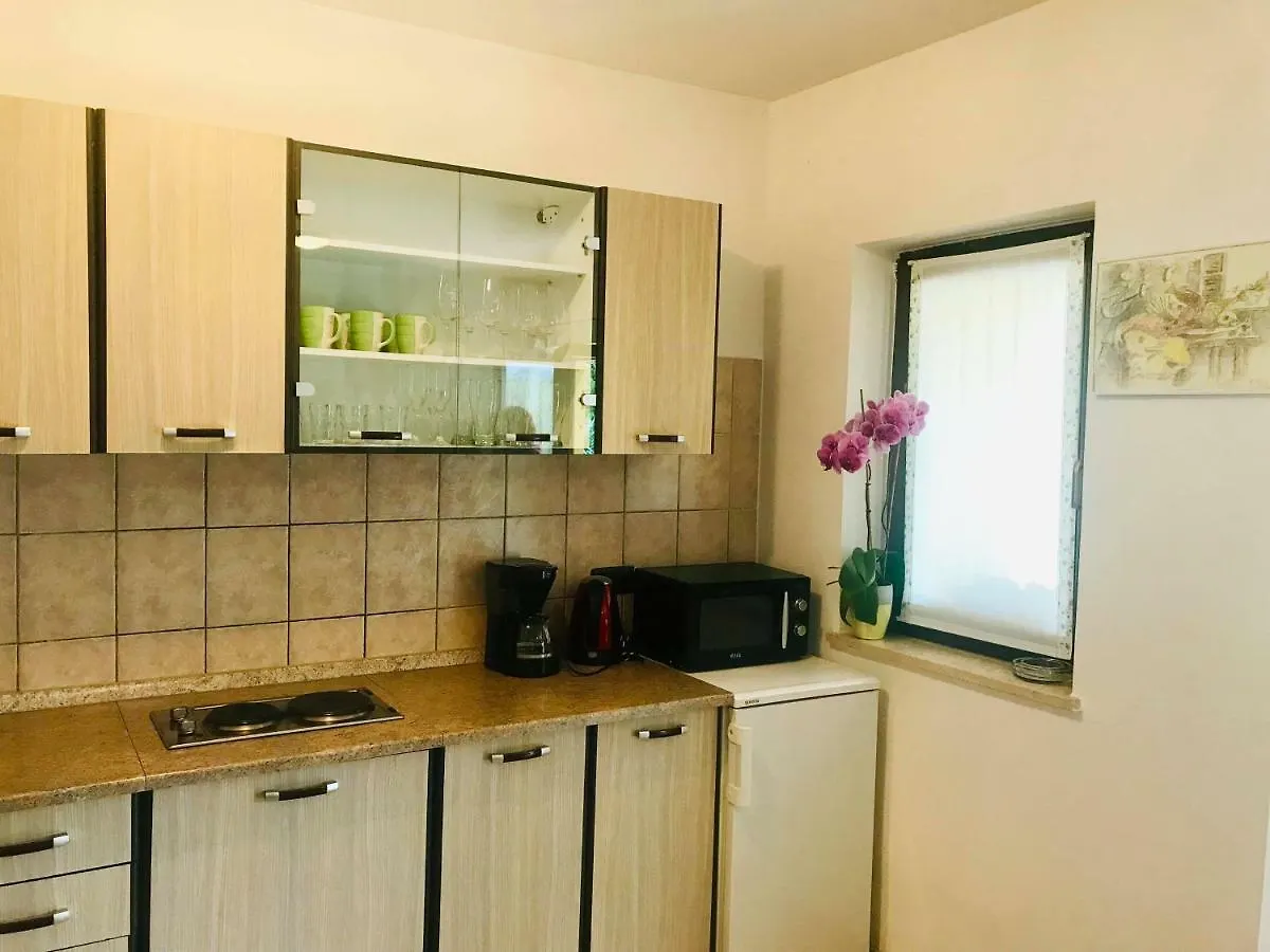 Apartmani Ulika 乌马格 公寓